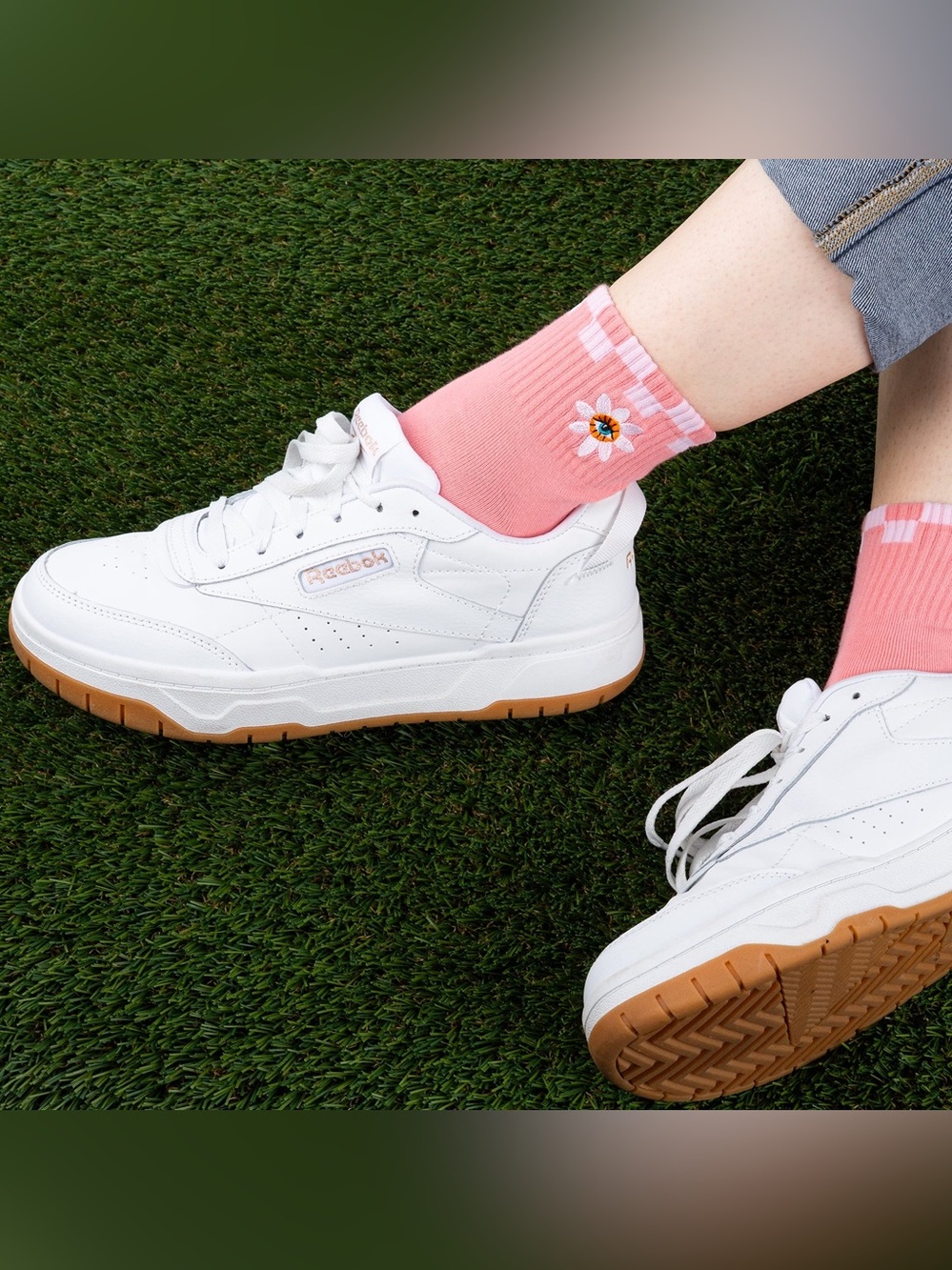 Reebok Ortho Lite White Leather Sneakers with Gum-Trim Sole Size 7.5